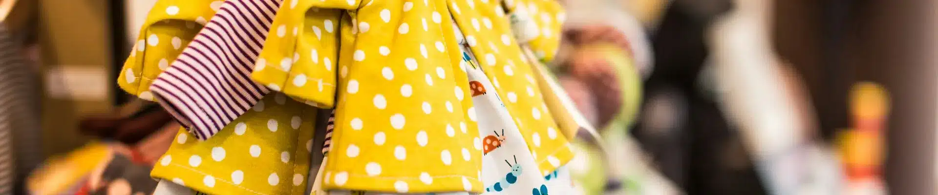 Escaparate de moda infantil Bóboli en el centro comercial Aragonia, Zaragoza