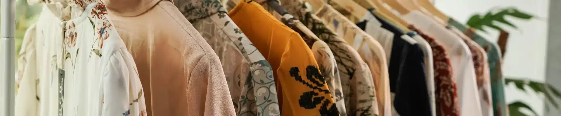 Moda femenina Hoss Intropia en el centro comercial Aragonia, Zaragoza